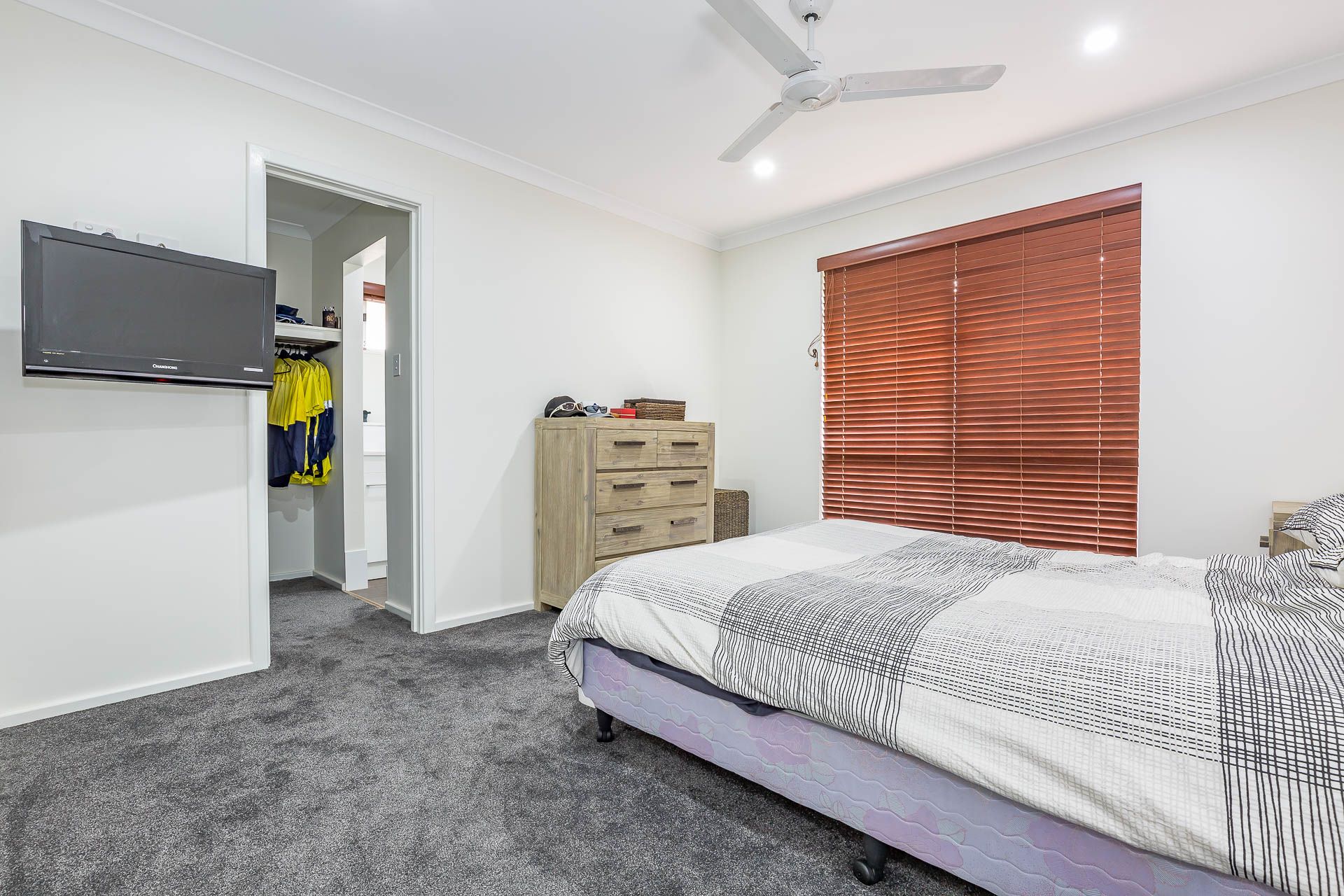 3 Brooksy Place Burekup , WA