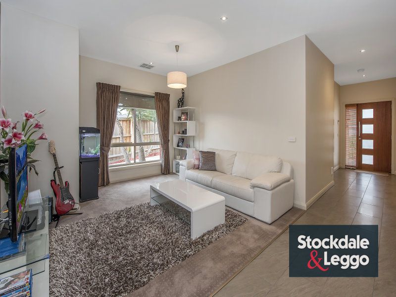 9 Embling Avenue SOUTH MORANG, South Morang - Thumbnail 5