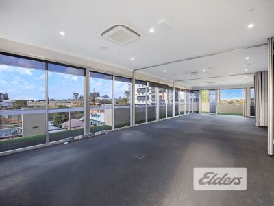 WOOLLOONGABBA OFFICE PENTHOUSE!