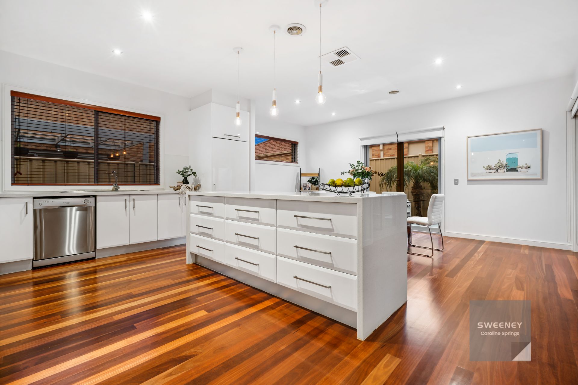 12 Fairbairn Way, Caroline Springs - Thumbnail 6