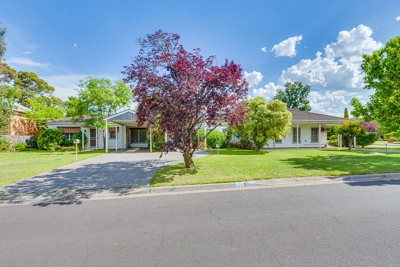 1, 2 & 3/11 Simpson Street, Bacchus Marsh - Thumbnail 2