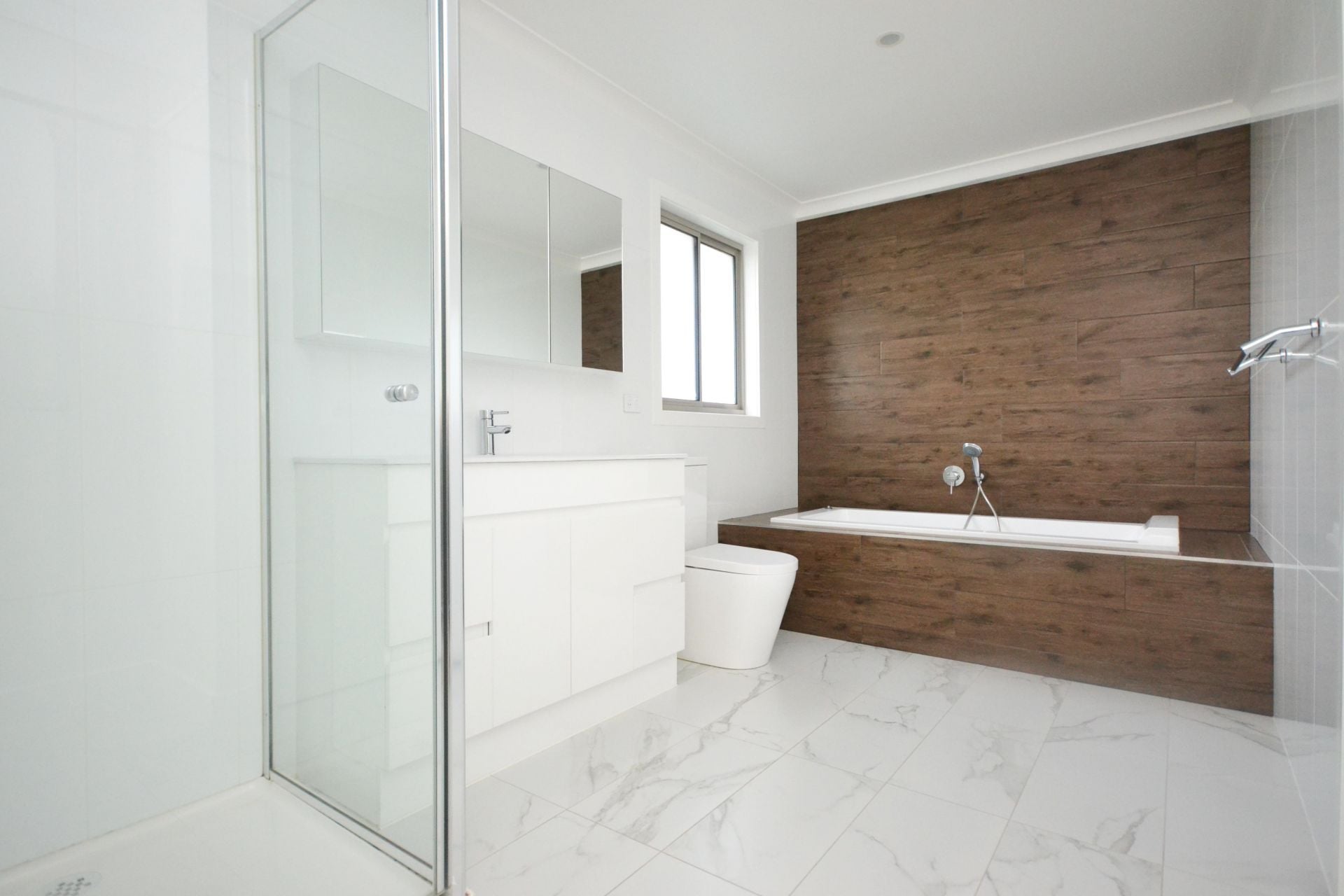 THREE BEDROOM CONTEMPORARY LIVING