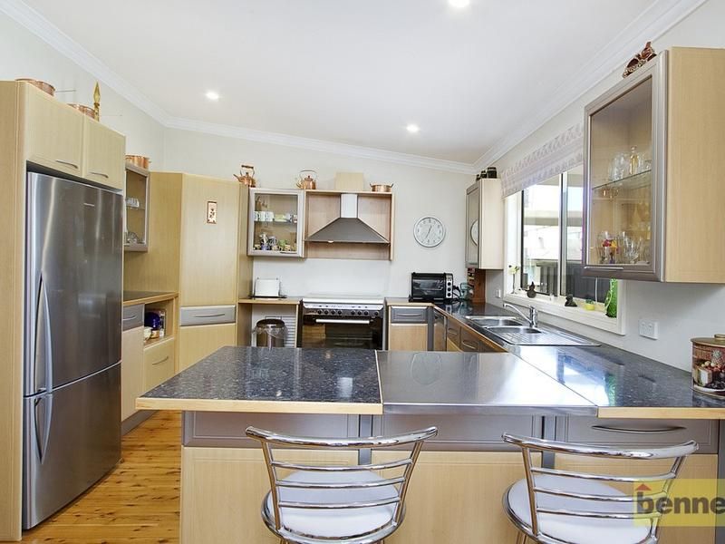 2 Fairfield Avenue, Windsor - Thumbnail 5
