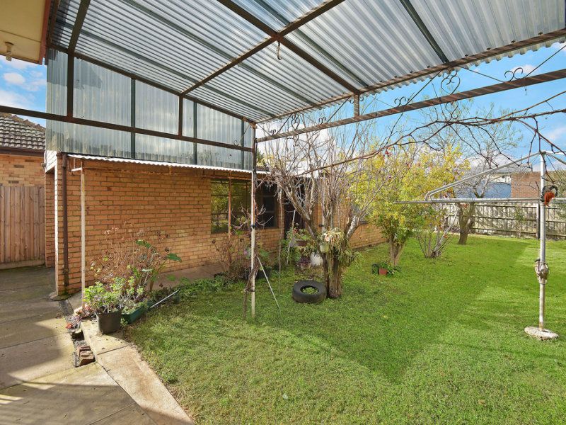 7 East Court LALOR, Lalor - Thumbnail 2