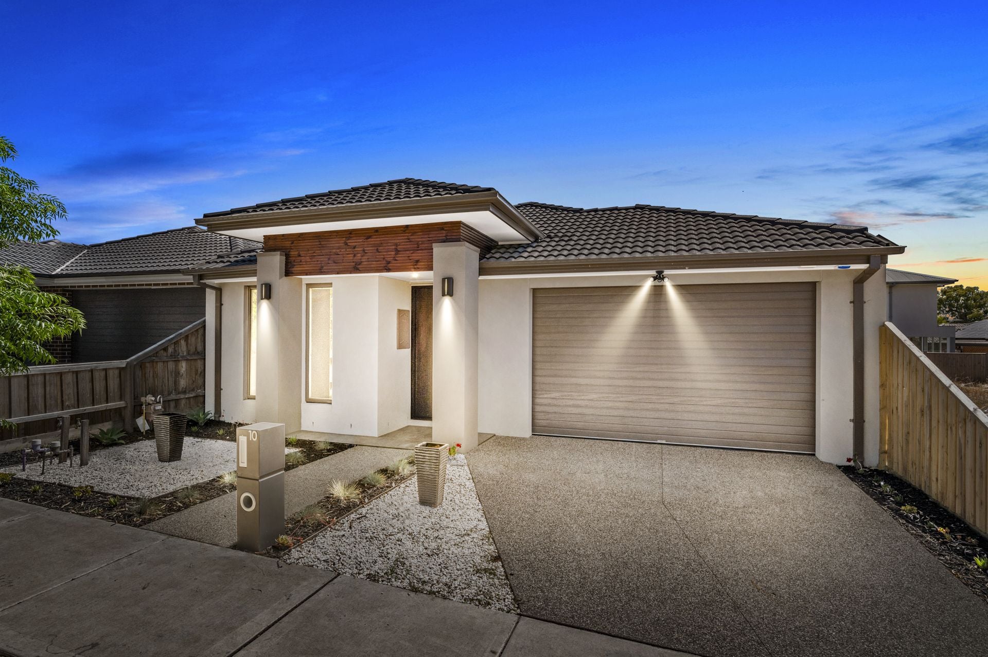 BRAND NEW BOUTIQUE FAMILY HOME