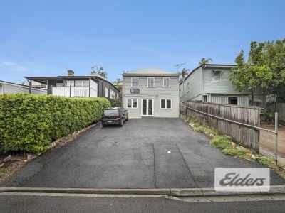 HIGH GRADE REFURBISHED OFFICE WITH 6 CAR PARKS!