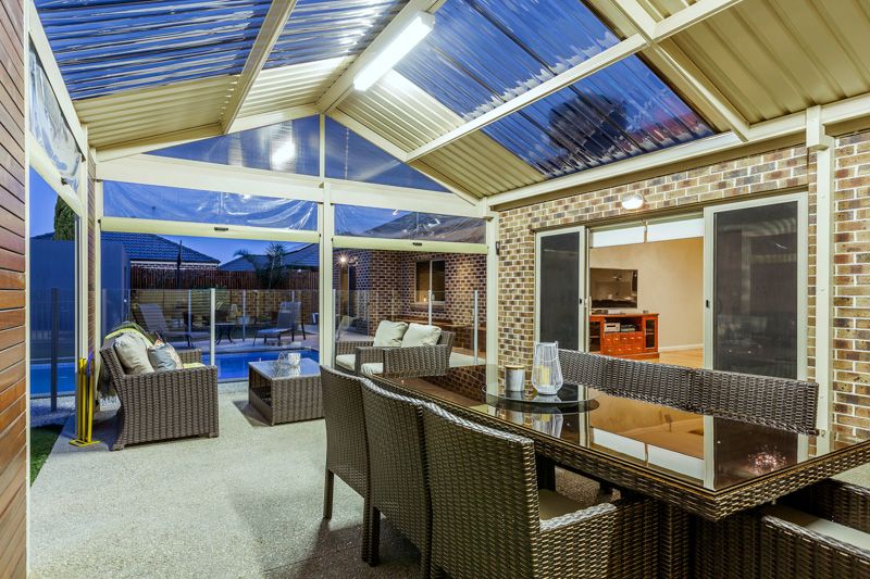 16 Great Barr Crescent, Caroline Springs - Thumbnail 6