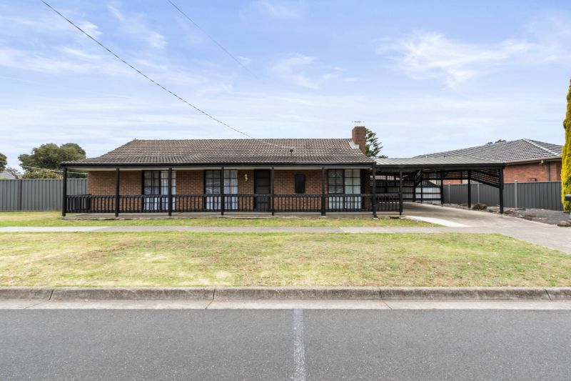 25 Larter Court, Bundoora