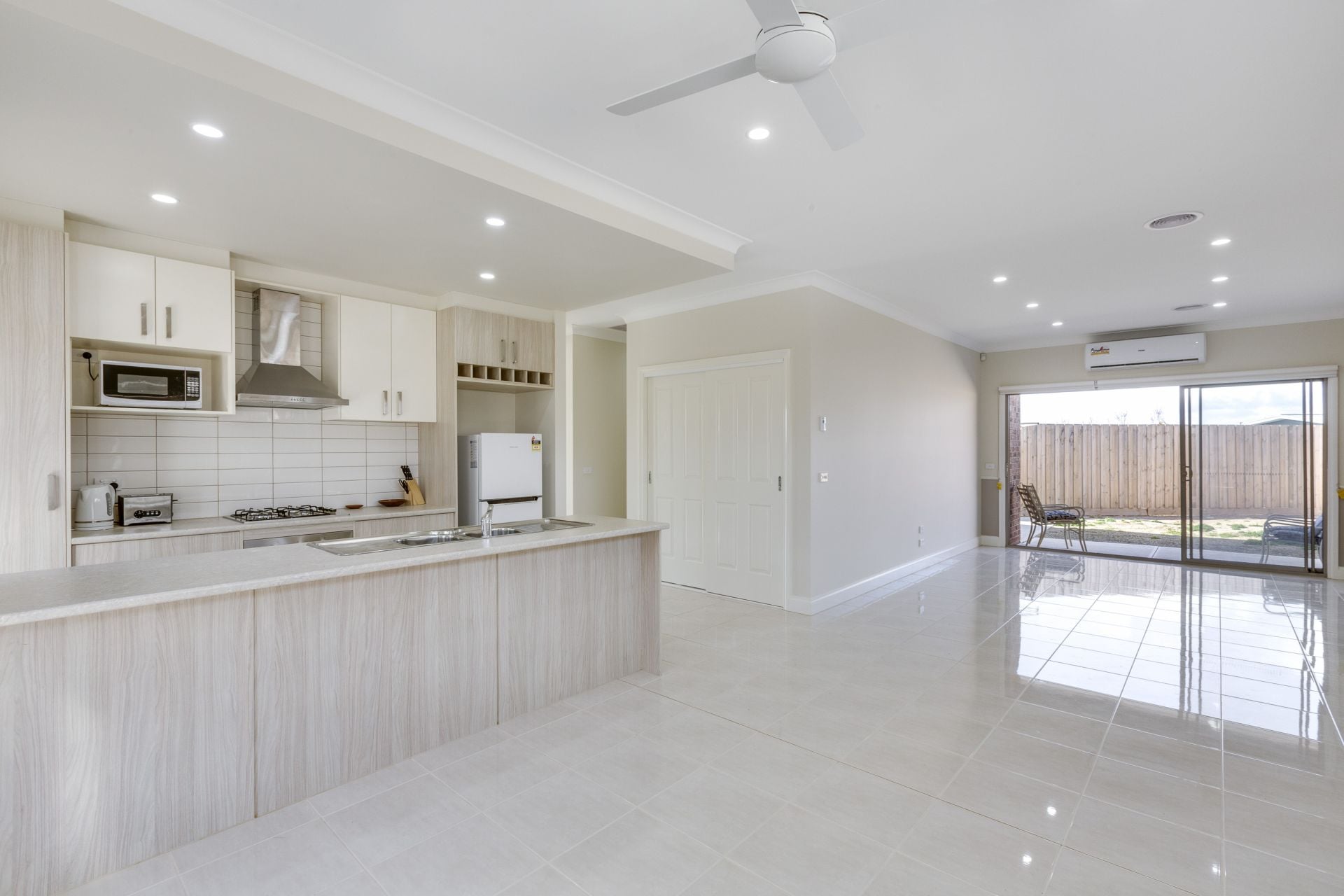 1/25 College Square, Bacchus Marsh - Thumbnail 3