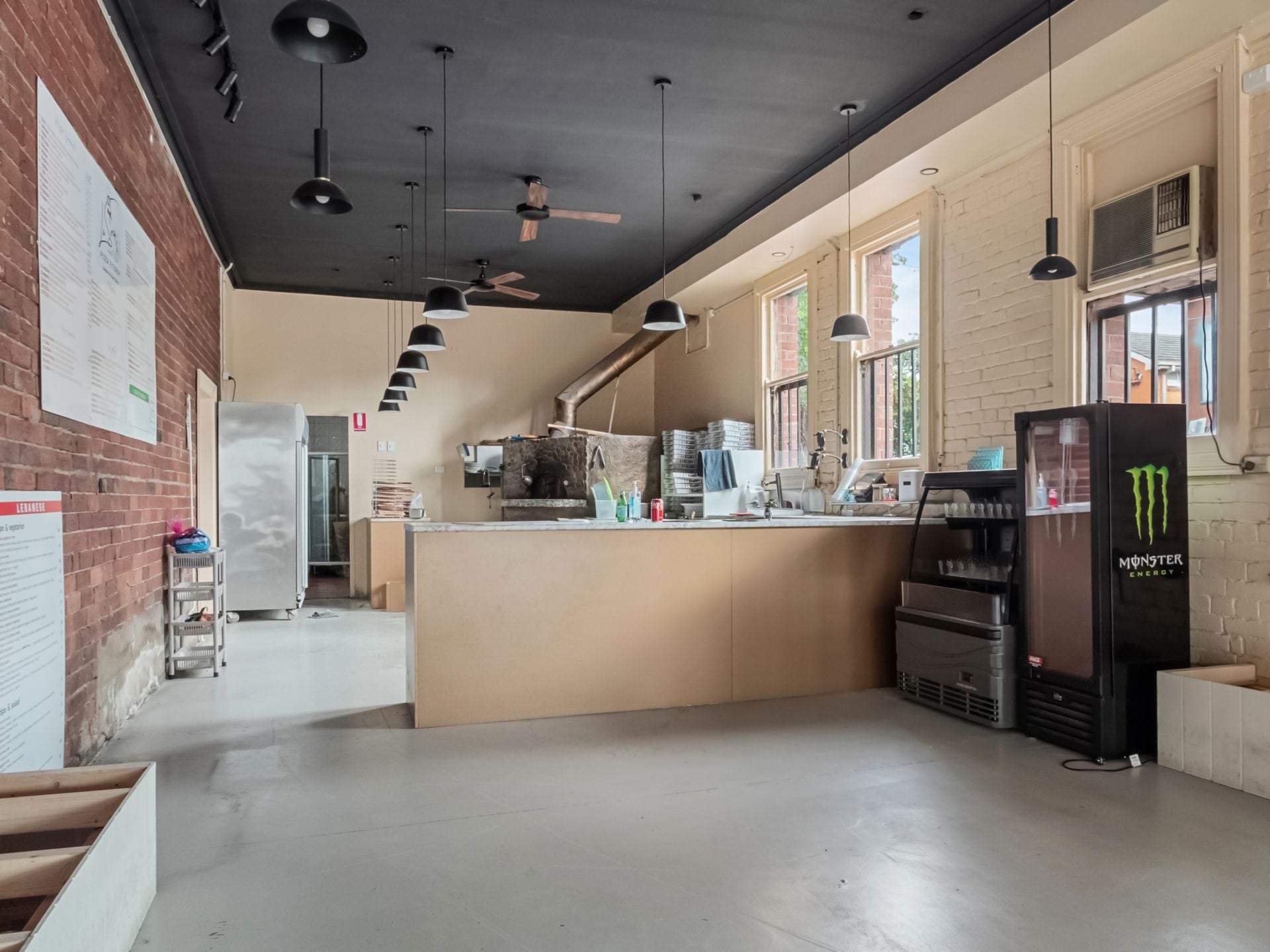 PROMINENT CORNER LOCATION of 448 sqm commercial space with 10 + car spaces.