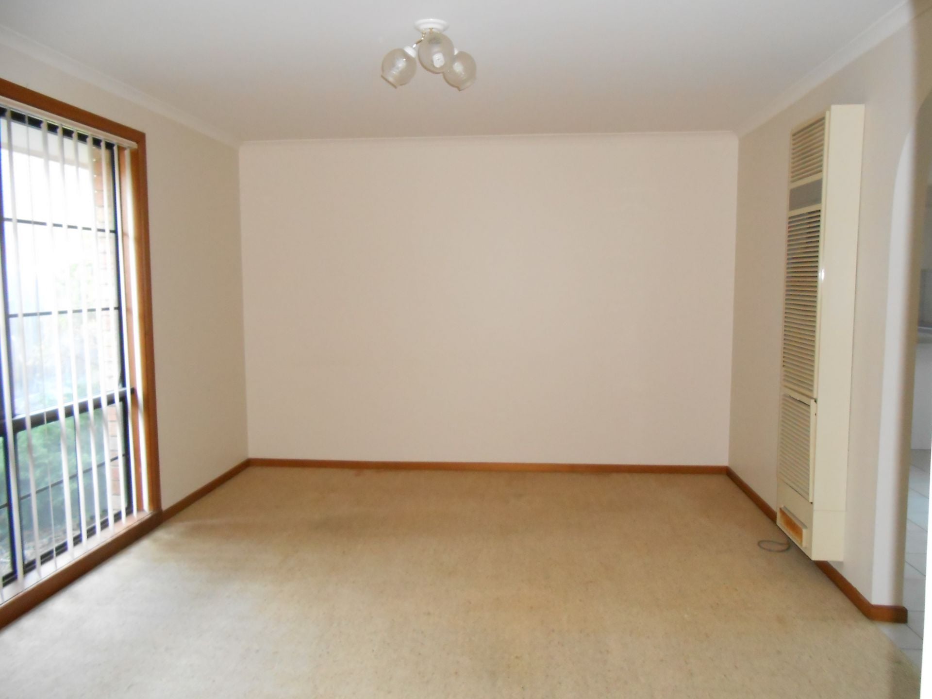 FANTASTIC LOCATION!   *Insp  Thu 7th May @ 4:20pm*