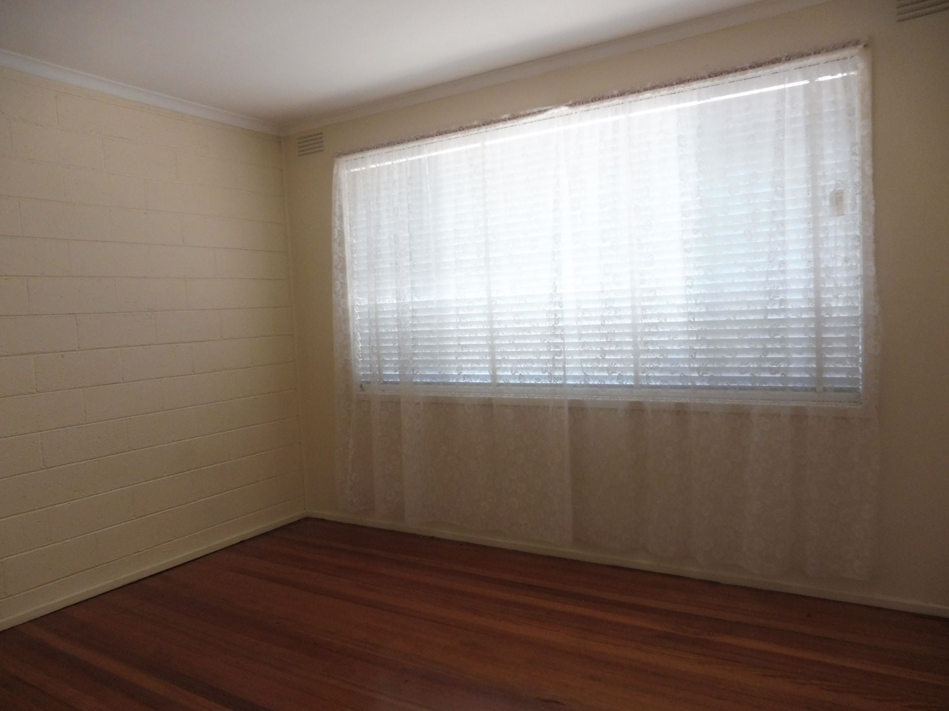2 BEDROOM UNIT