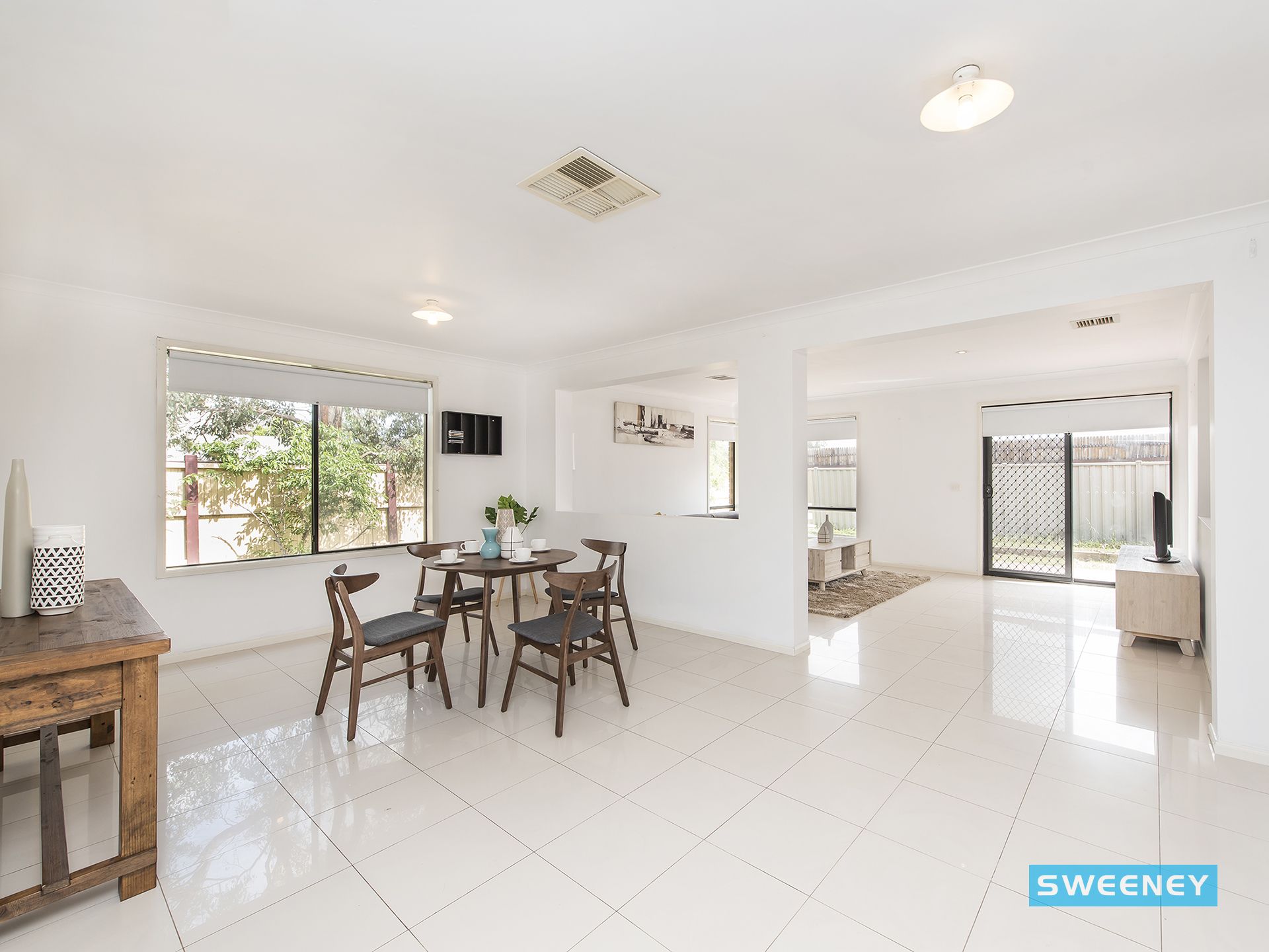 35 Dunstall Gardens, Caroline Springs - Thumbnail 7