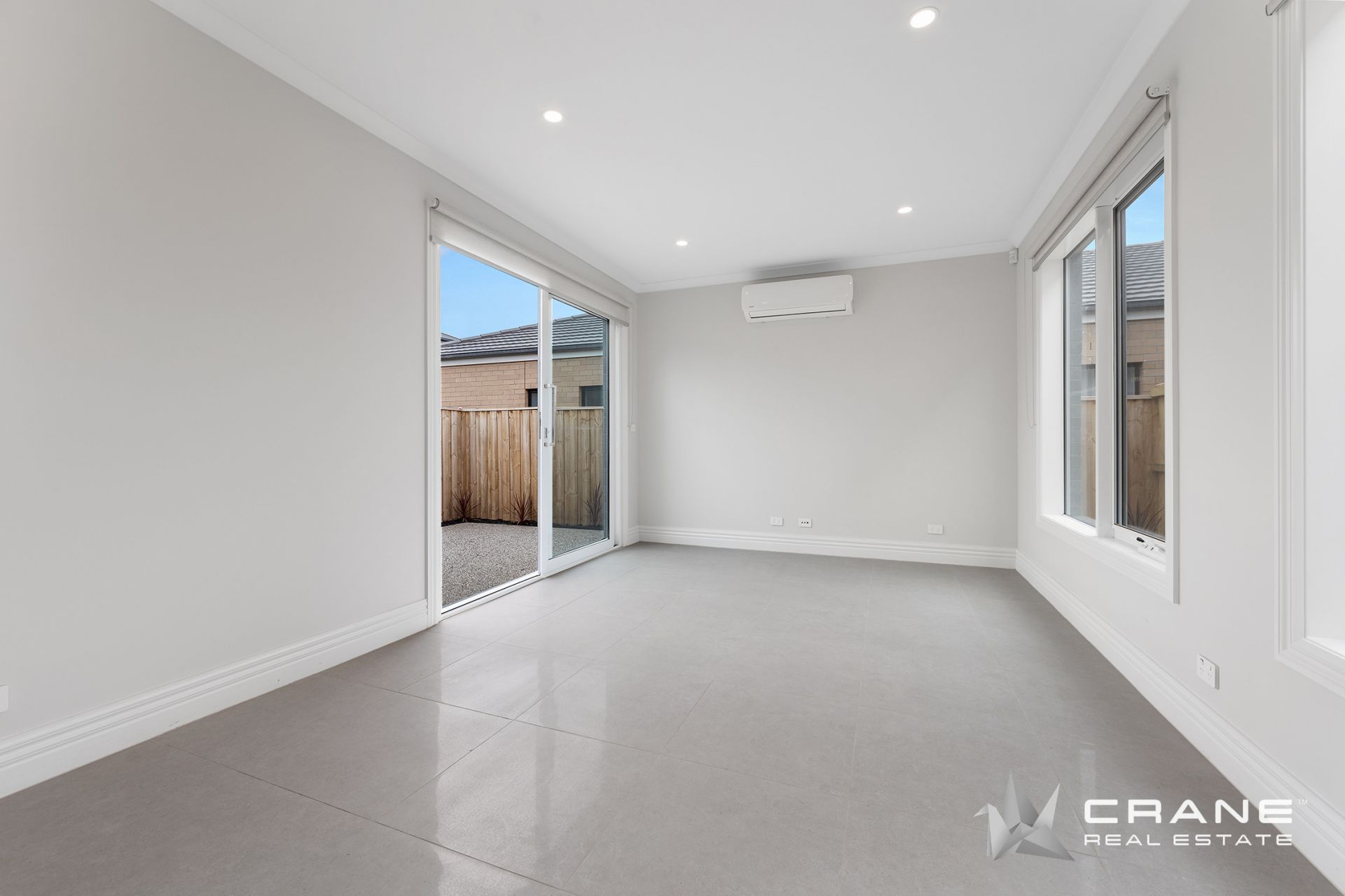 9 Anand Way Deanside VIC, Deanside - Thumbnail 4