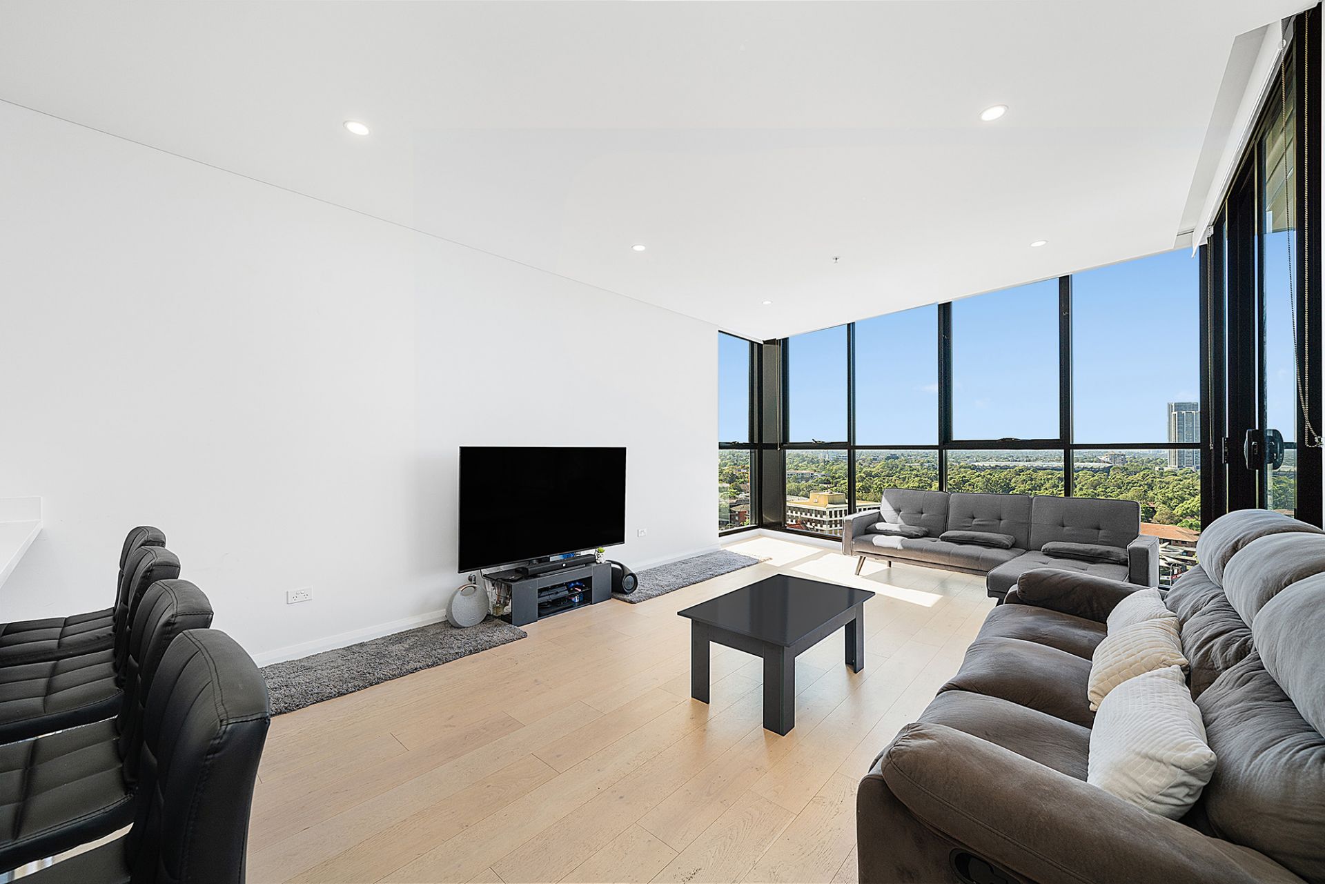 1026/1 Maple Tree Road, Westmead, Westmead - Thumbnail 2