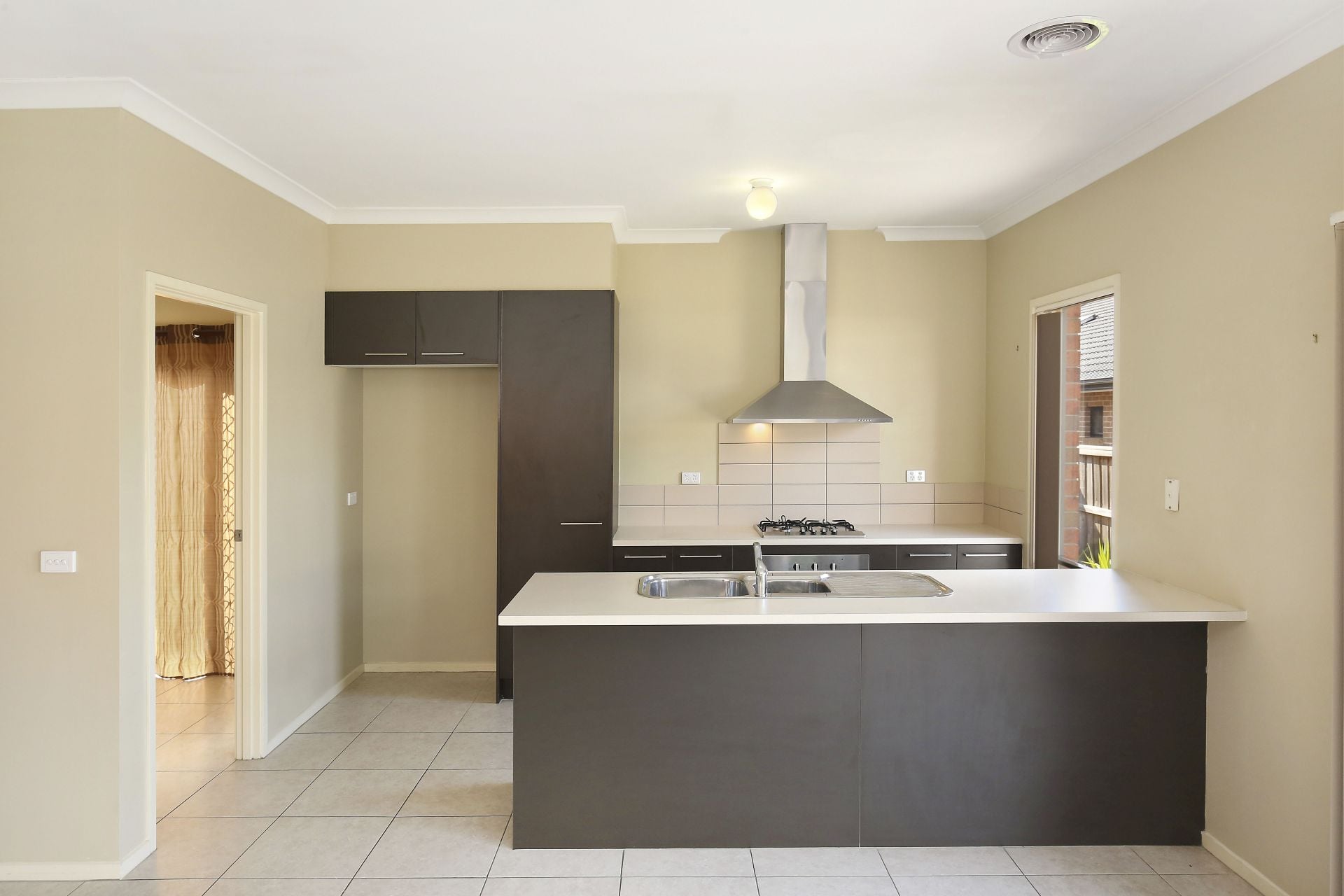 IDEALLY LOCATED FAMILY HOME!