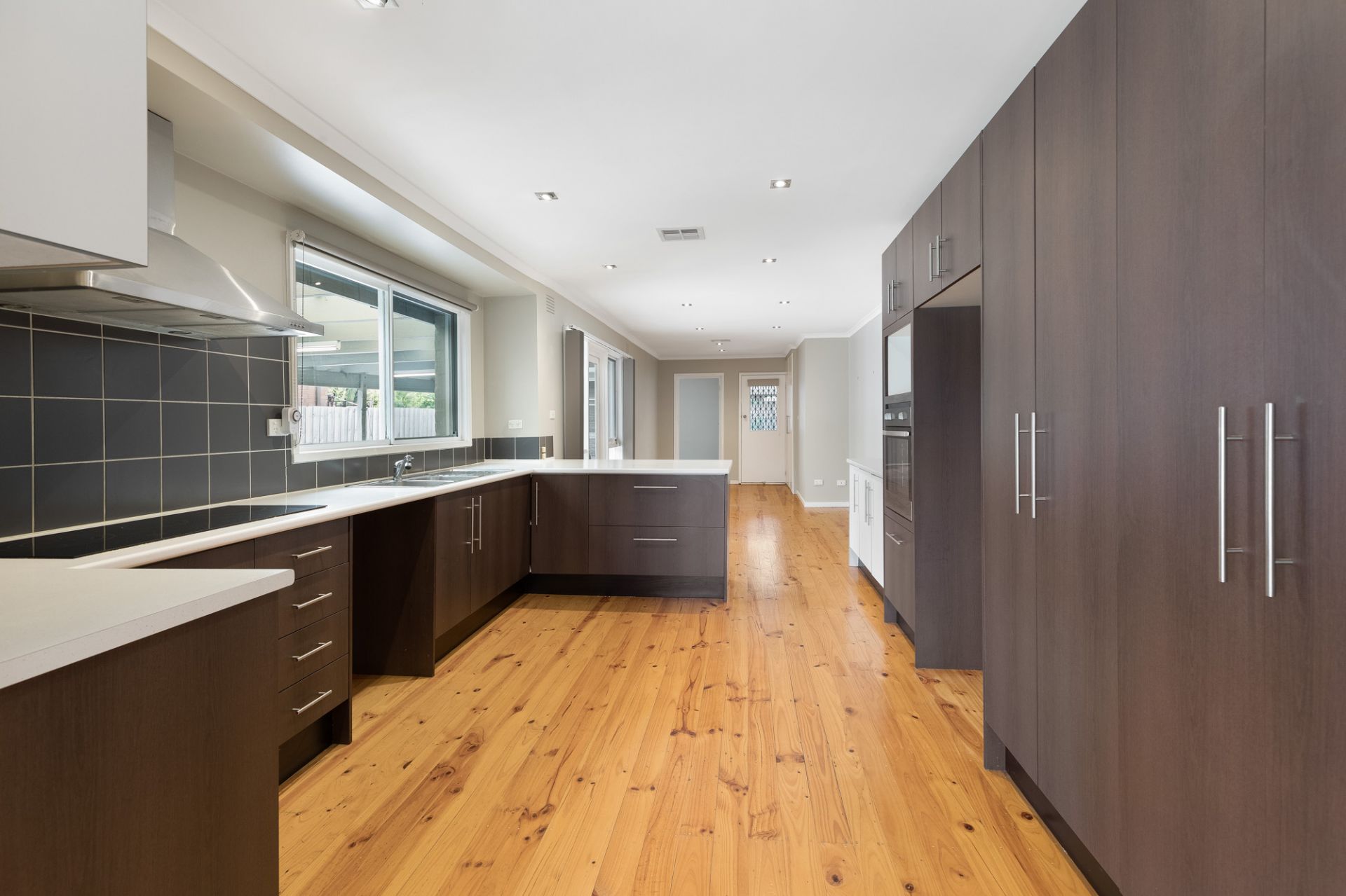 8 Roseland Crescent, Hoppers Crossing OBrien Real Estate