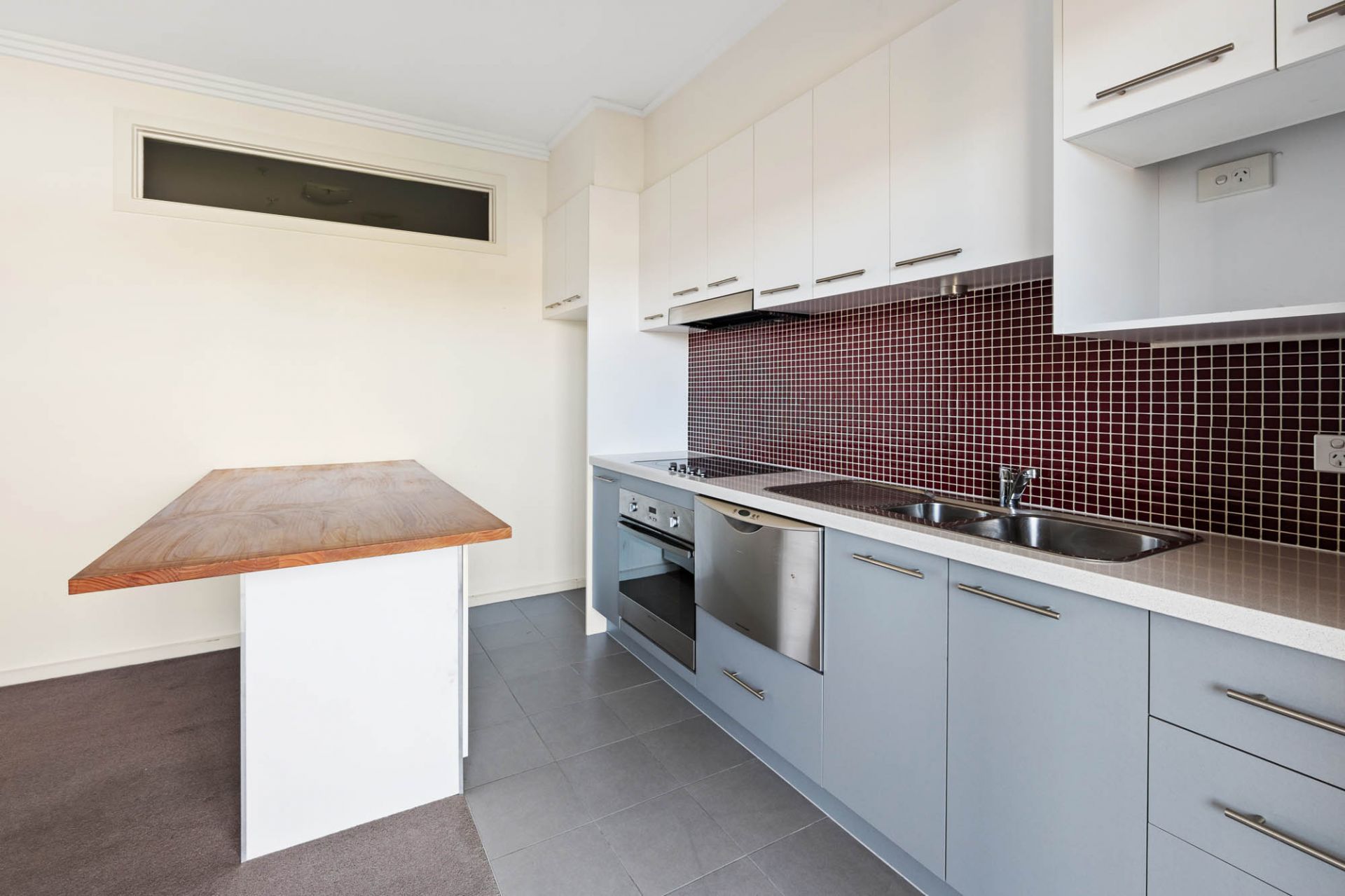 102/115 Neerim Road, Glen Huntly - Thumbnail 3