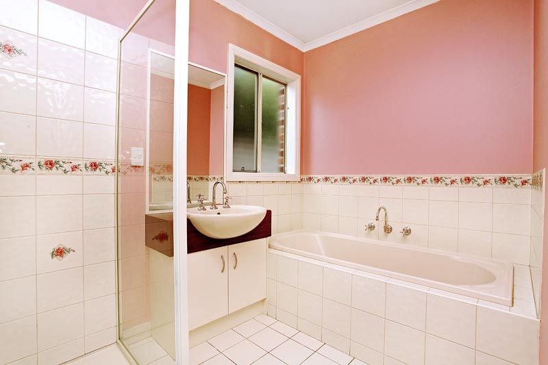 27 Herrington Turn, Caroline Springs - Thumbnail 8