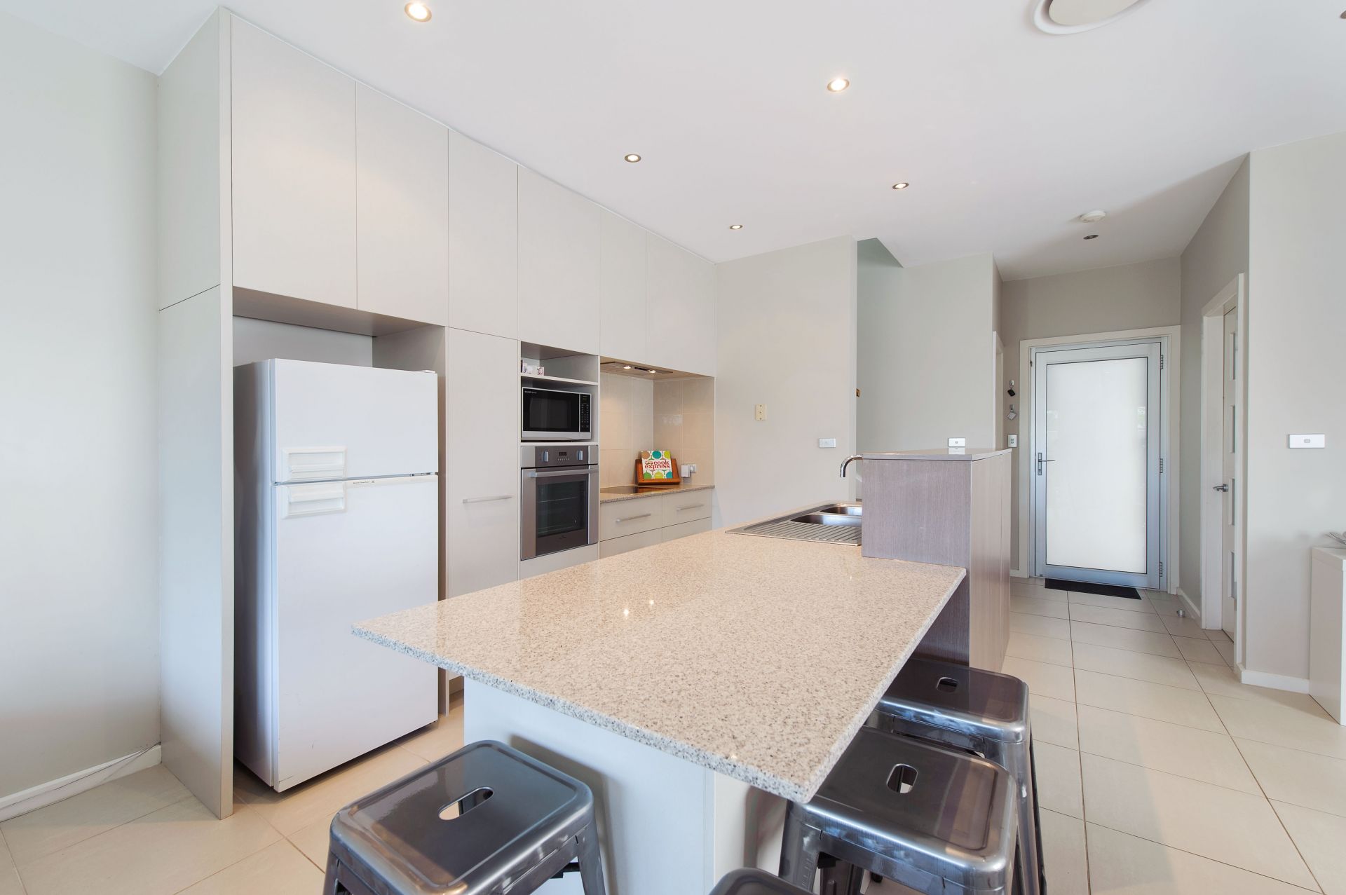 8 The Anchorage, Port Macquarie, Port Macquarie - Thumbnail 4