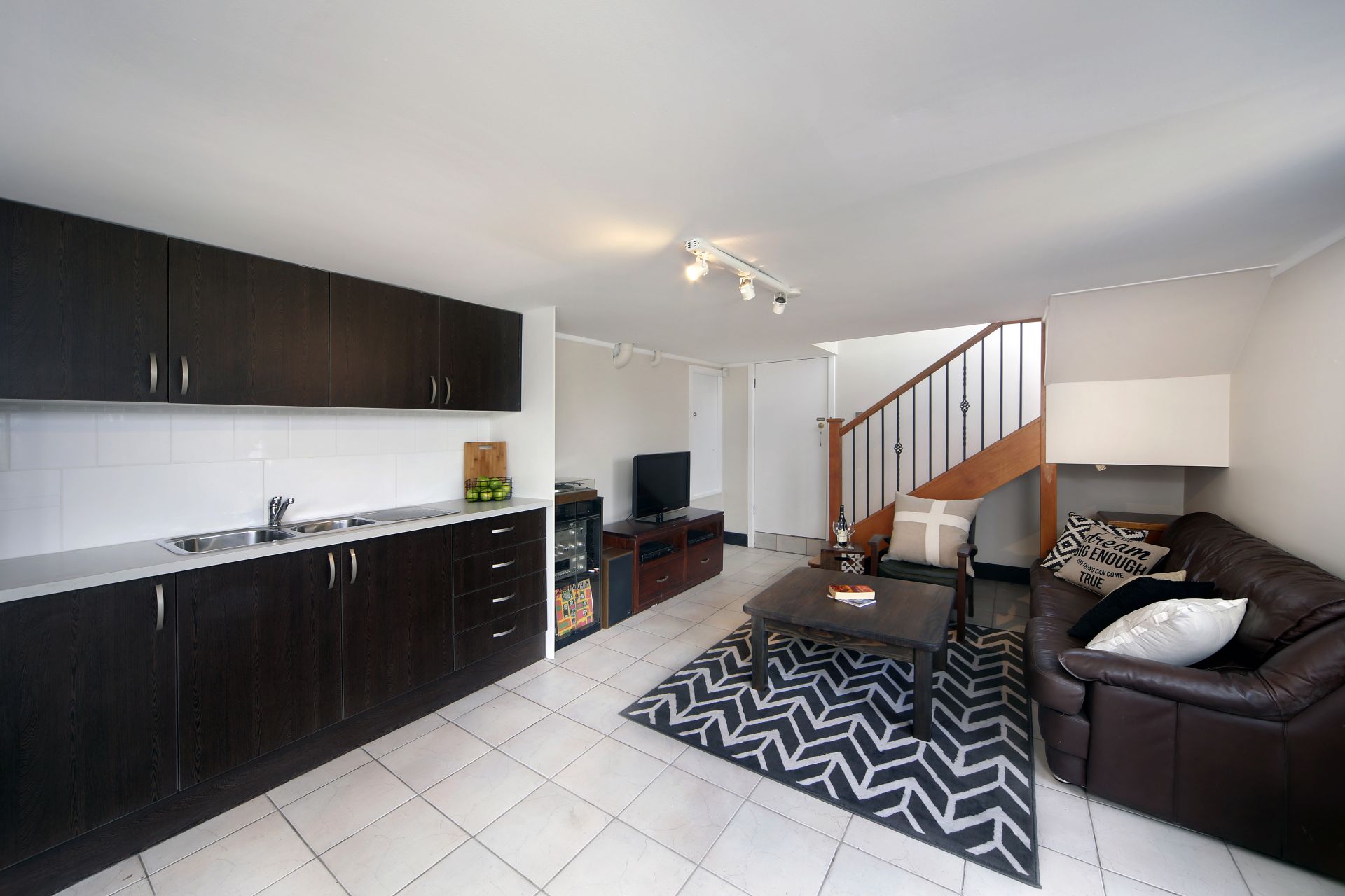19 Delia Parade, Engadine, Engadine - Thumbnail 6