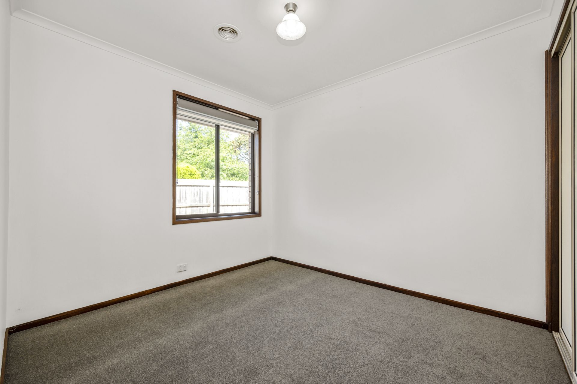 MAINTENANCE FREE! IMMACULATE UNIT IN QUIET COURT LOCATION