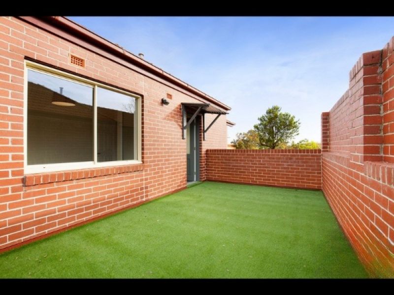 4/4 Eleanor Street, Footscray - Thumbnail 4