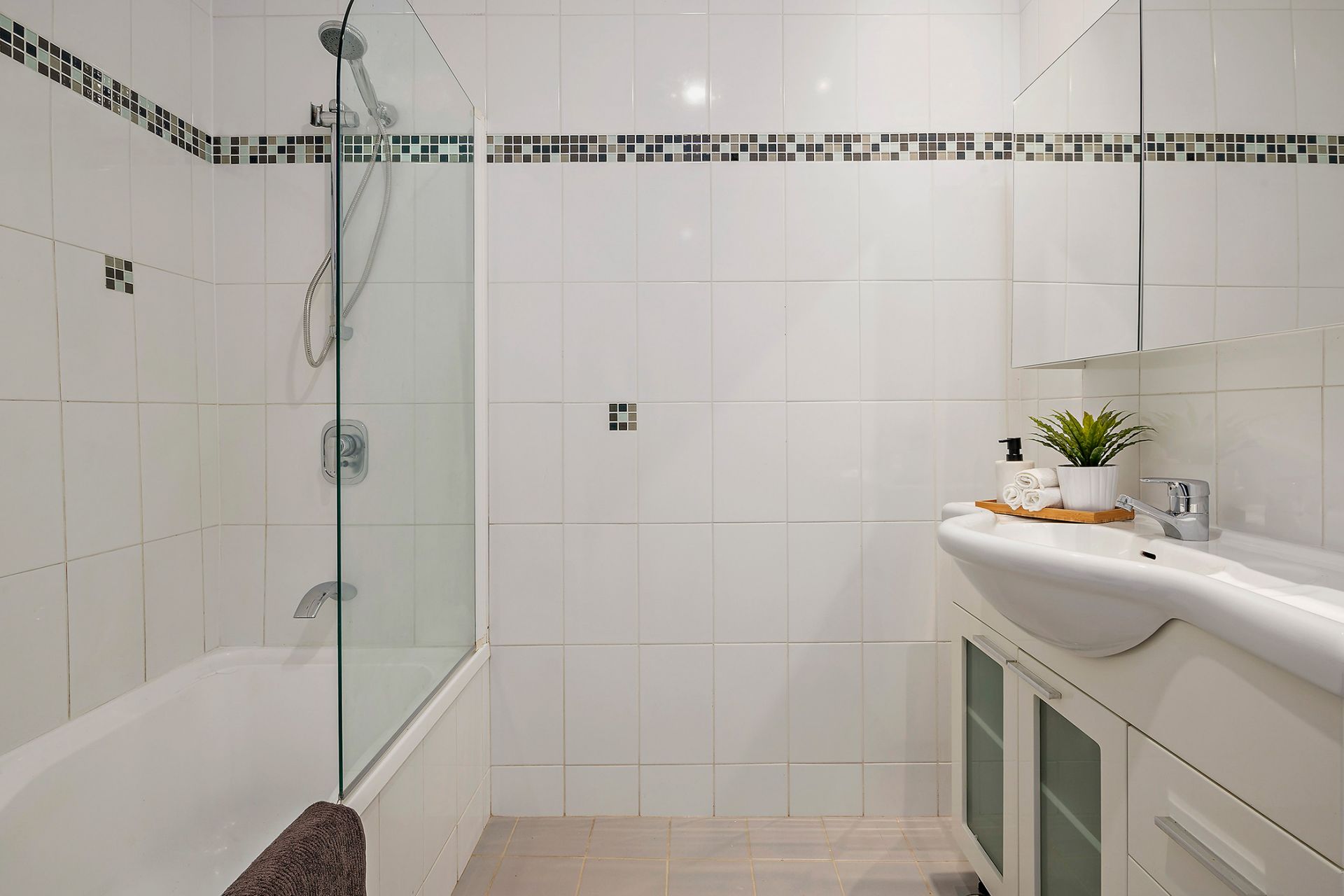 Real Estate For Sale 2/15 Hampden Road Artarmon , NSW