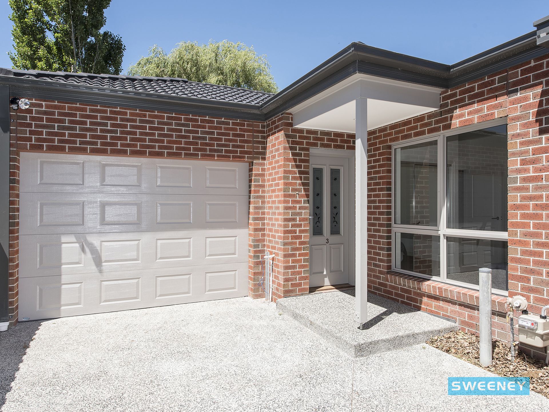 2/81 Simpson Street, Ballan - Thumbnail 2