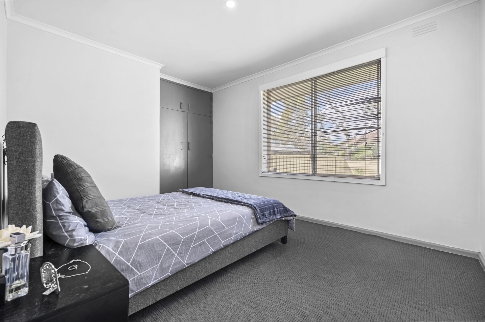 AFFORDABLE START - WALK TO GOWRIE TRAIN STATION $