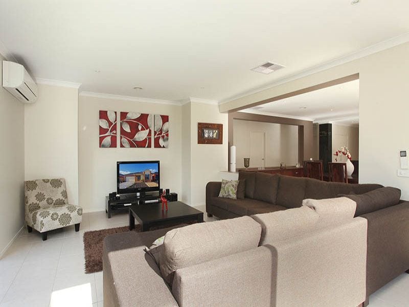 48 Tuross Crescent SOUTH MORANG, South Morang - Thumbnail 7