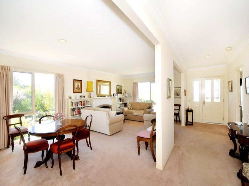 16 Hopgood Place BARWON HEADS VIC, Barwon Heads - Thumbnail 3