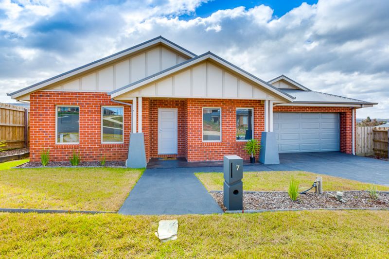7 Atley Street, Bacchus Marsh - Thumbnail 2