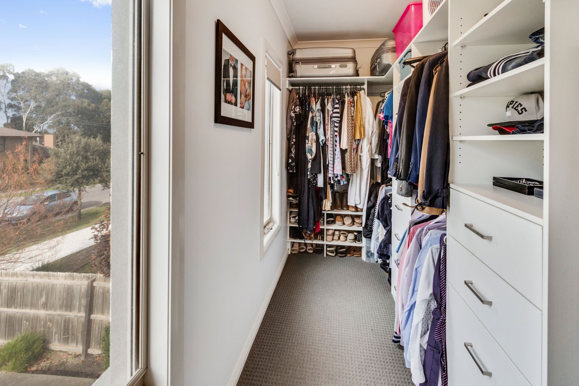 A place to call home , Street frontage, immaculate and ready!