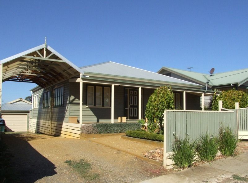 6 Shea Street, Bacchus Marsh - Thumbnail 2