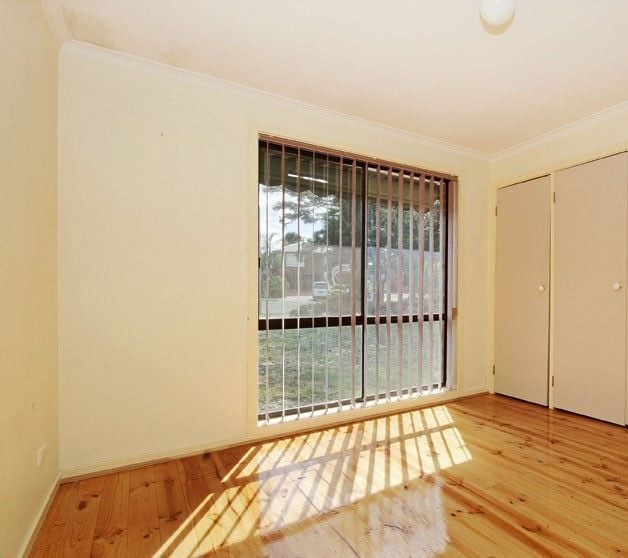 A HANDSOME HOME FOR A HANDSOME VALUE !!!