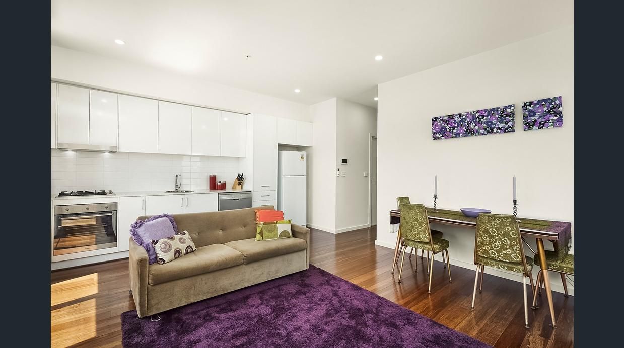 Sleek and Stylish in Central Preston