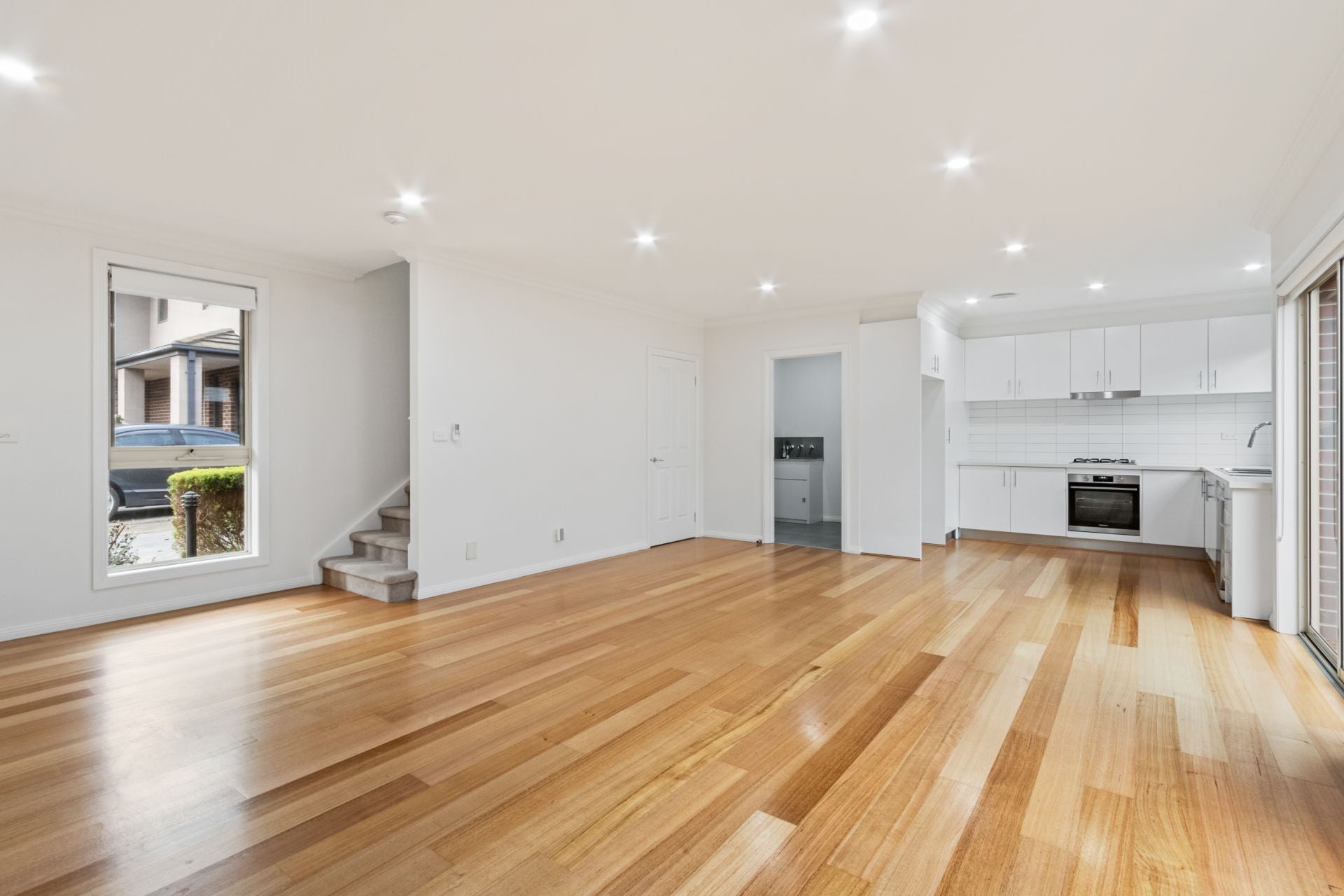 Luxurious Townhouse in Reservoir - Your Dream Home Awaits!