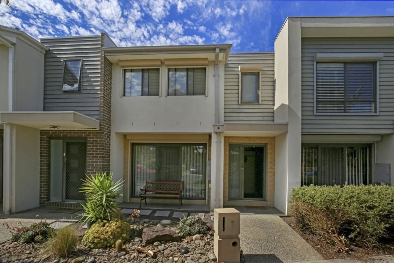 7 Melliodora Drive, Mernda