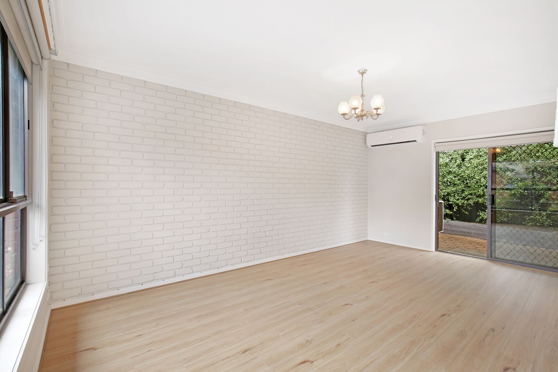 Spacious Three Bedroom Villa in a Perfect Location with Water Bills Included