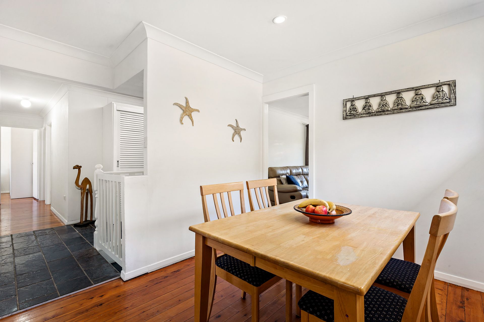 Real Estate For Sale 42 Stanley Avenue Farmborough Heights , NSW