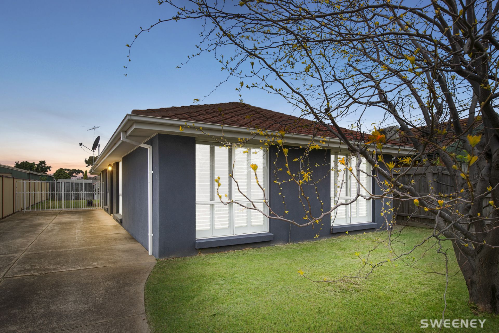 13 Gates Court, Altona Meadows - Thumbnail 2