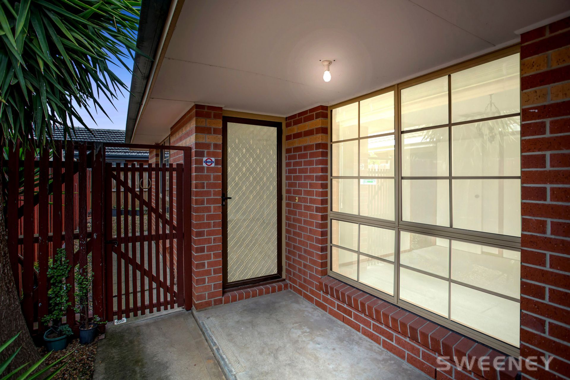 26 Polly Woodside Drive, Altona Meadows - Thumbnail 2