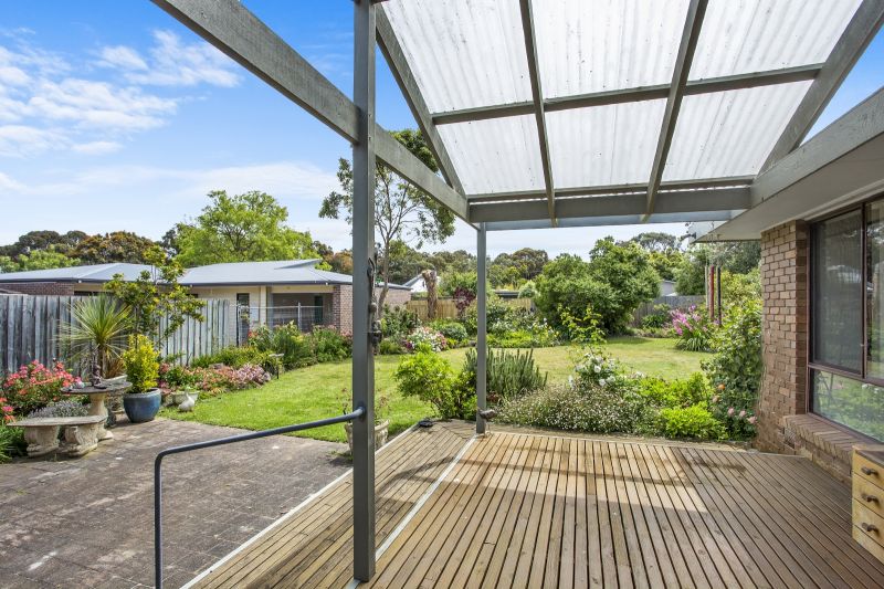 Real Estate For Sale 15 Heath Close Ocean Grove , VIC