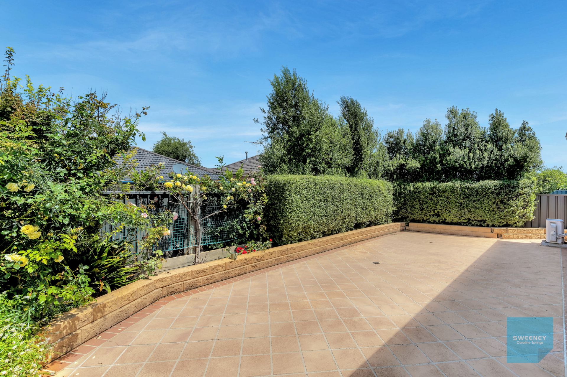 23 Dobell Crescent, Caroline Springs - Thumbnail 8