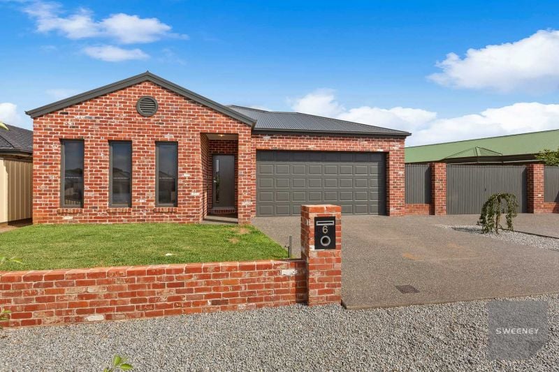 6 Aranar Court, Bacchus Marsh - Thumbnail 2