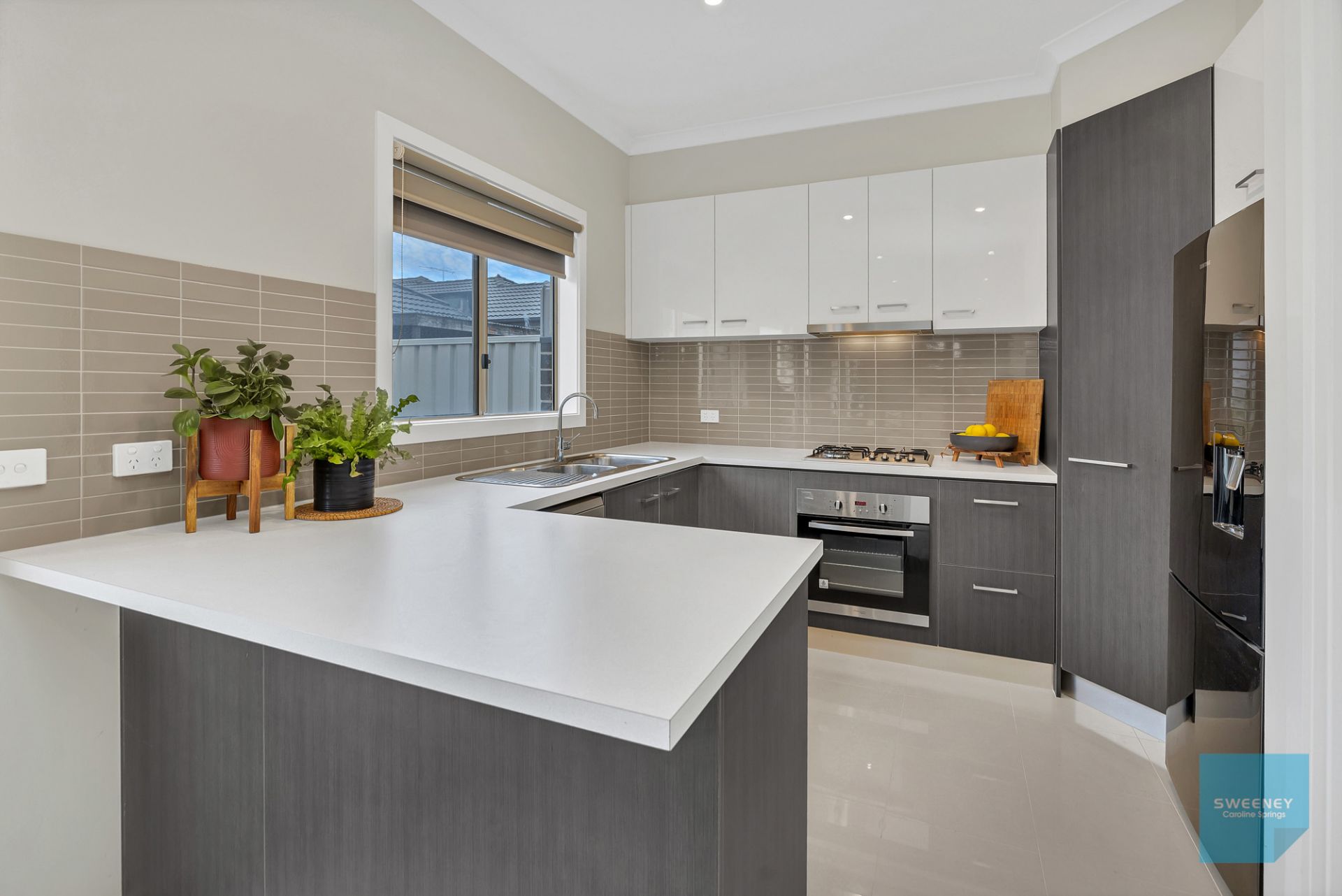 11 Betchworth Close, Caroline Springs - Thumbnail 3