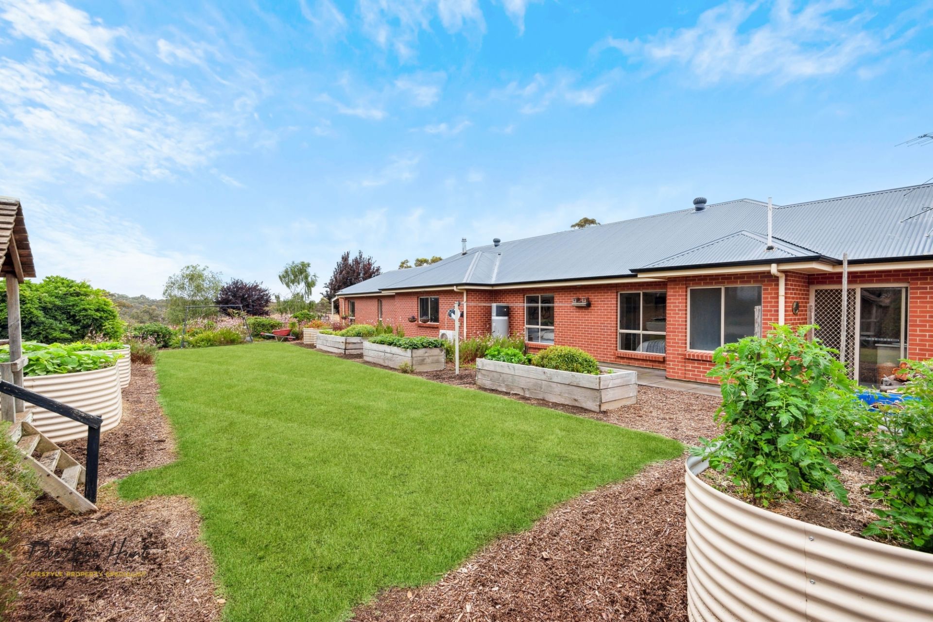 39 Hammersmith Drive, Meadows Williams Real Estate