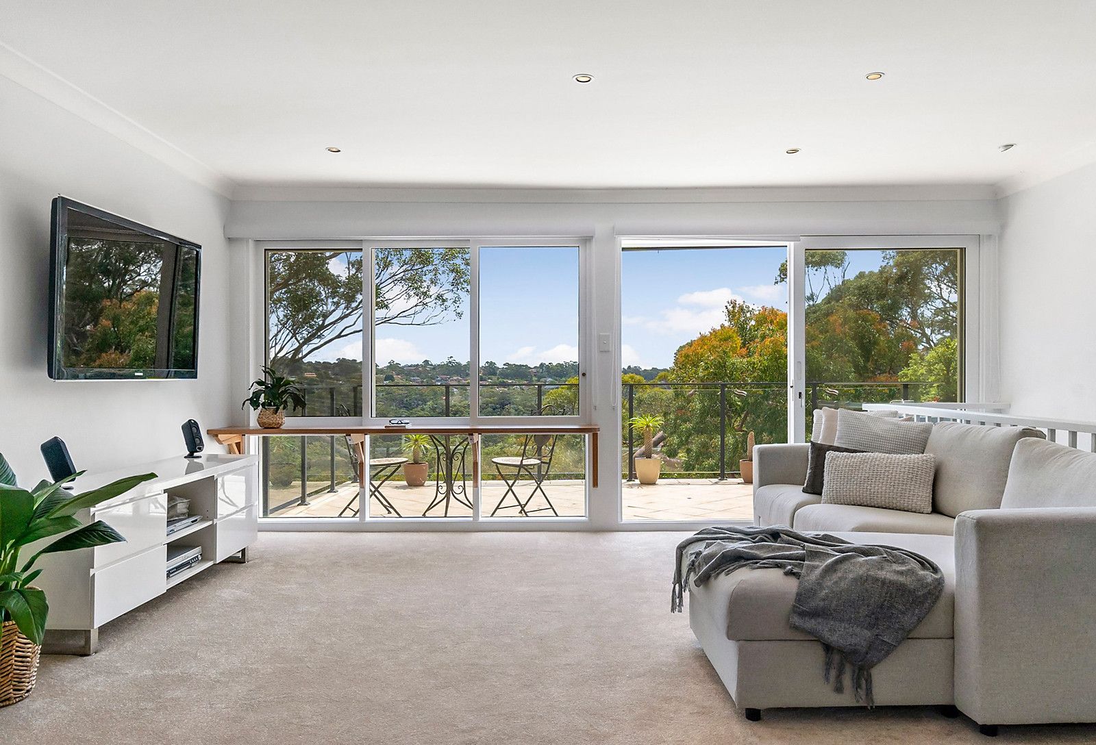 Real Estate For Sale 18 Karuah Place Engadine , NSW