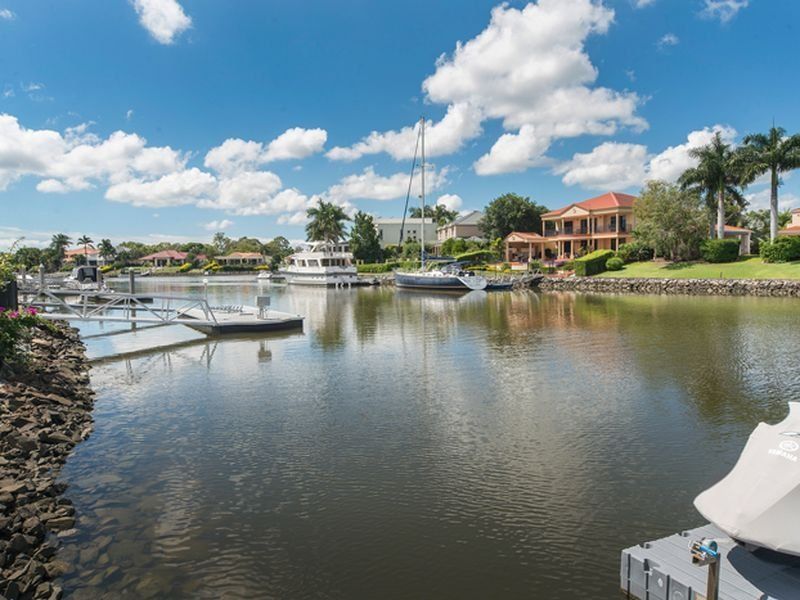 1103 Beechwood Drive, Hope Island - Thumbnail 3